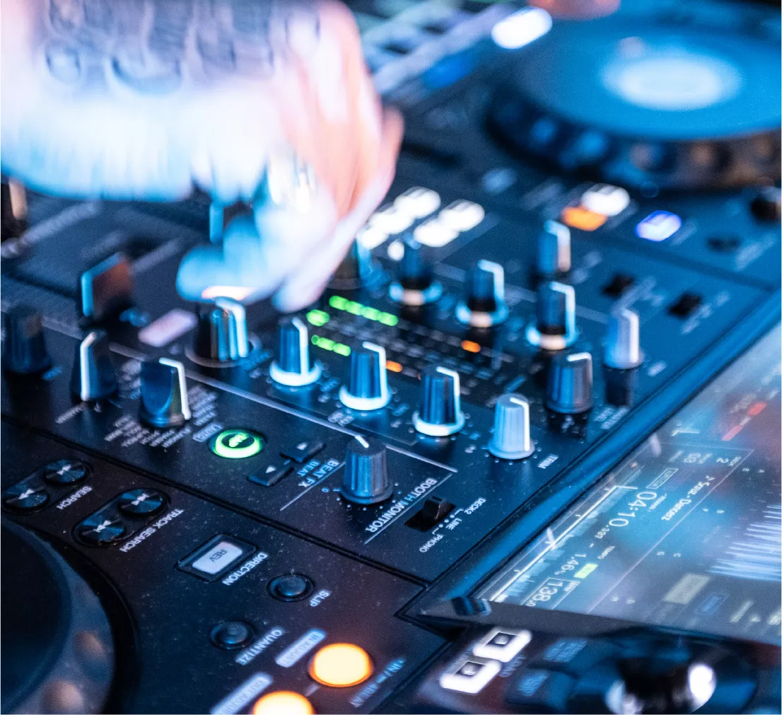 Open Decks